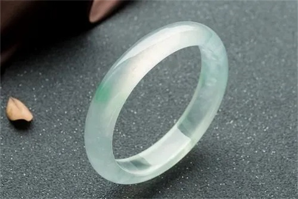 武漢翡翠手鐲回收